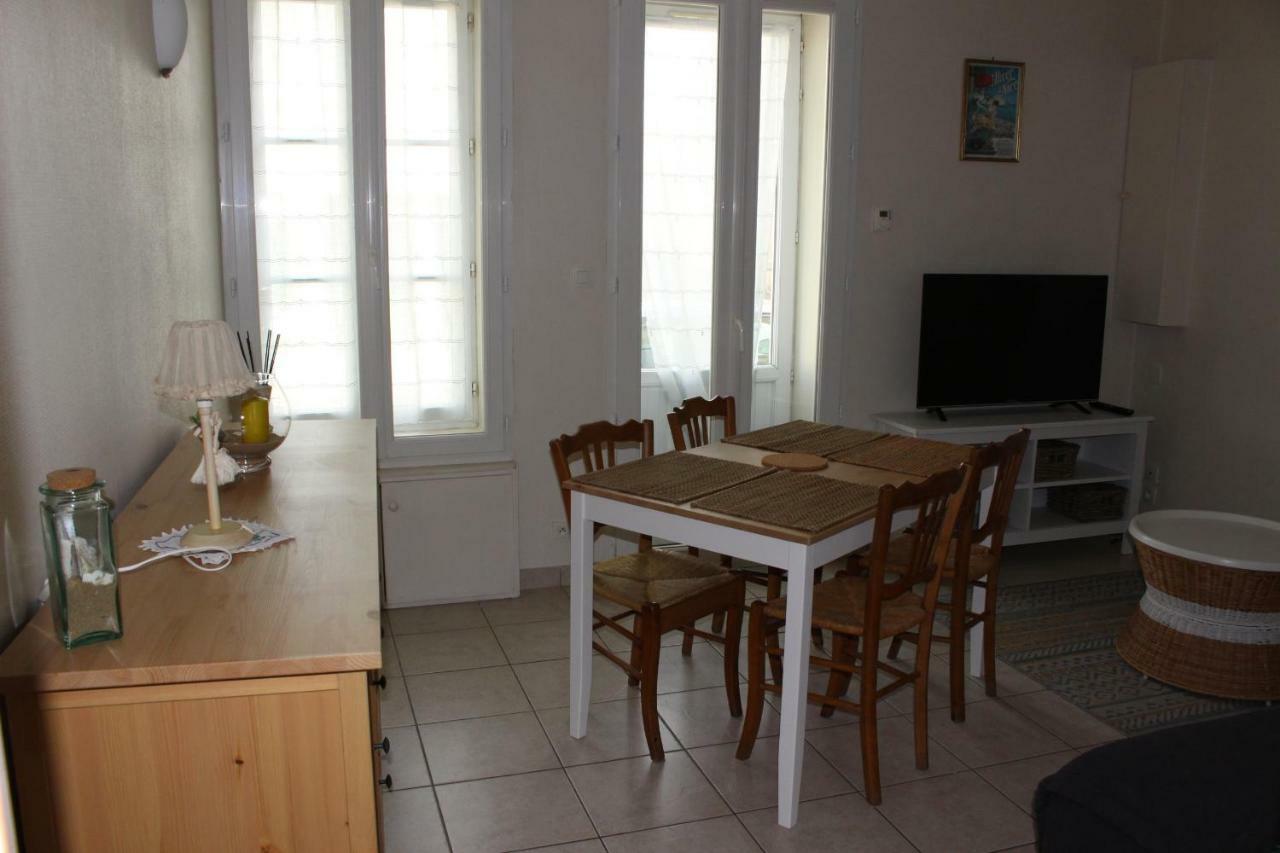 Maison De Bourg